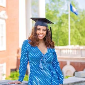 Meet your Posher, Breanna